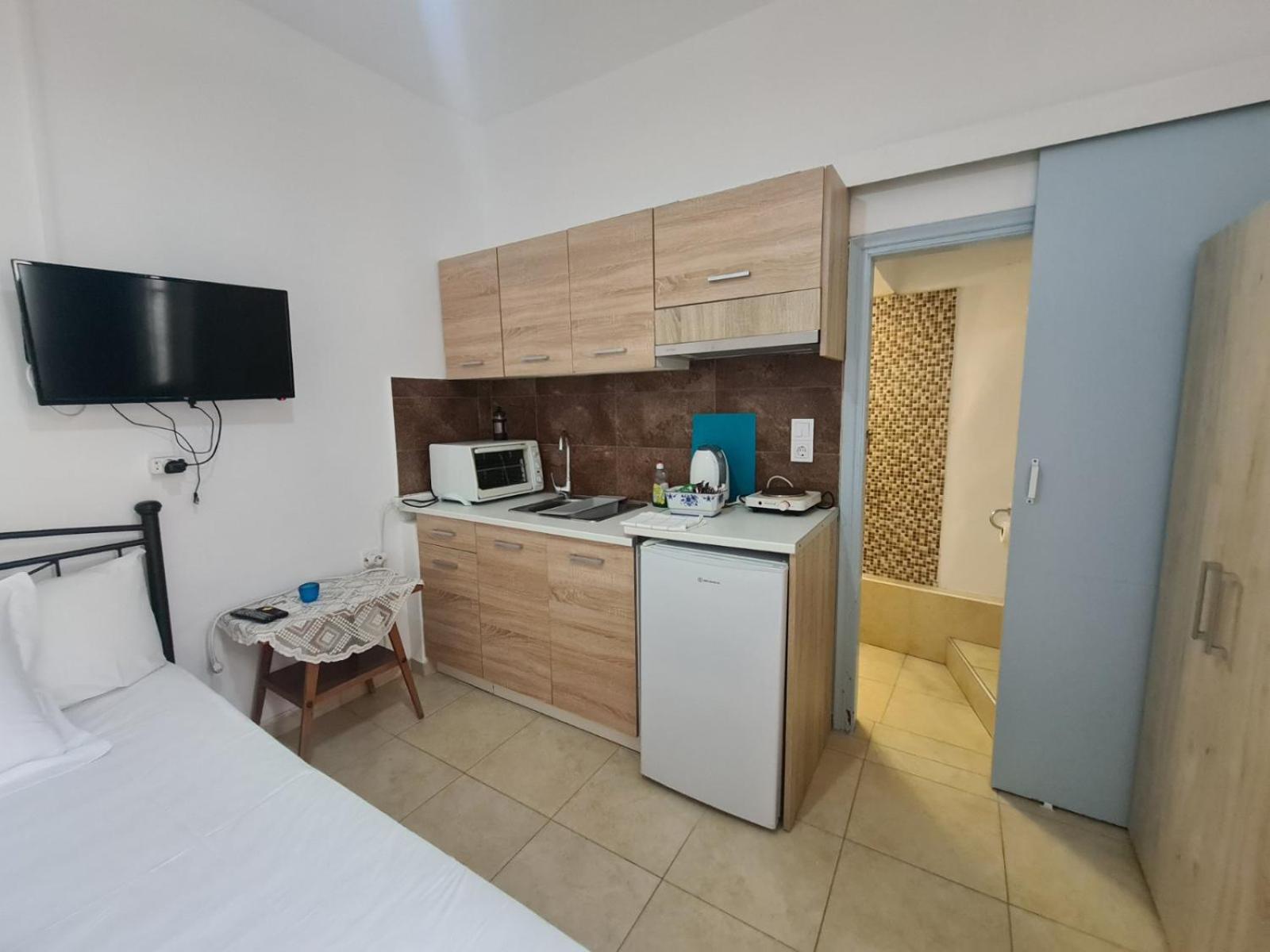 Aithra -Cosy Studio In Centre Of Poros Poros Town المظهر الخارجي الصورة